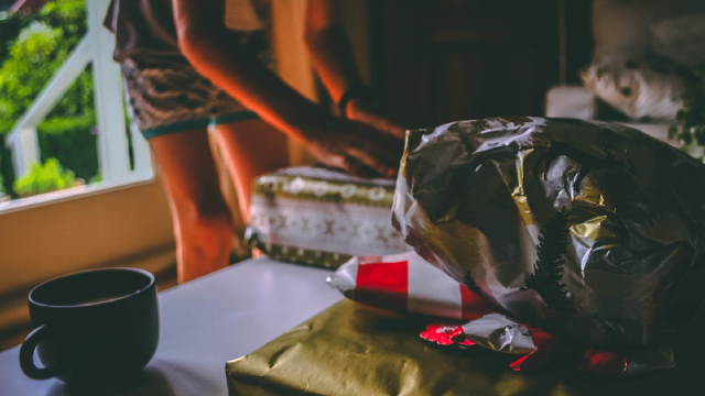 Small-Cap Dividend Stocks: Hidden Gems Or High-Risk Plays? - Top U.S. And Canadian Ones
