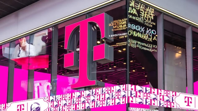 T-Mobile CEO says he's not leaving, talks 5-year- price lock, Starlink