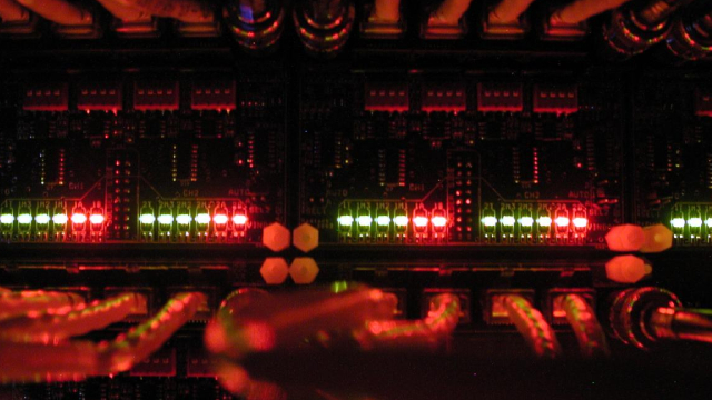 Cisco vs. Home Depot: Which Dow Stock's the Better Buy for Dividends and Defense?