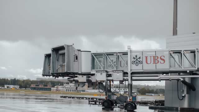UBS shares slide 7%, reversing gains after Swiss capital proposals