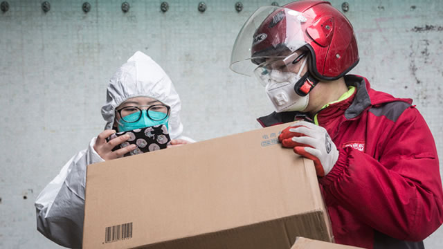 JD.com shares rise on strong first quarter financial report