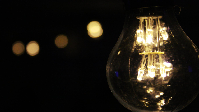 New York's Con Edison urges customers to conserve power amid heatwave